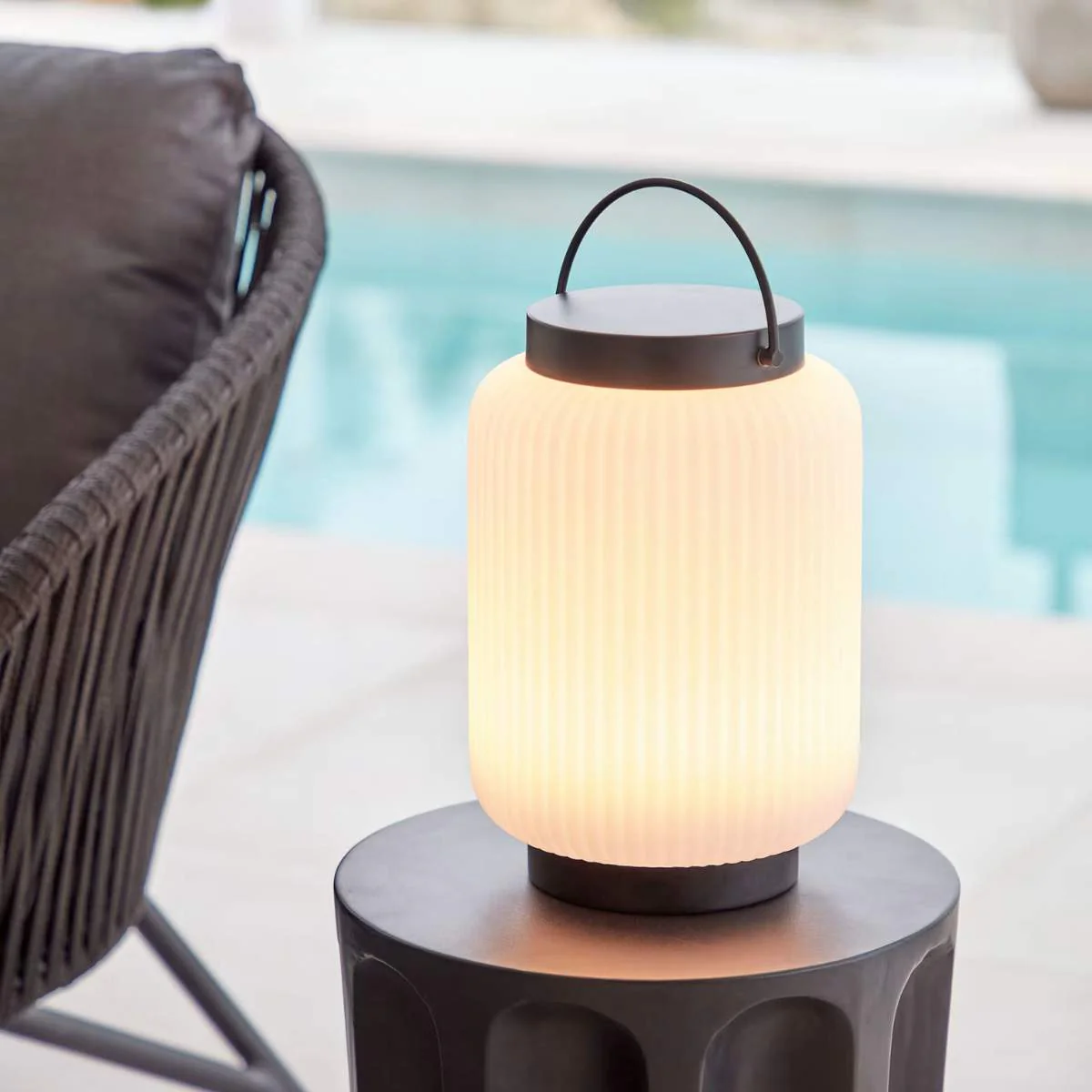 Kave Home Verona outdoor table lamp in polythene and metal with black finish - Image 8