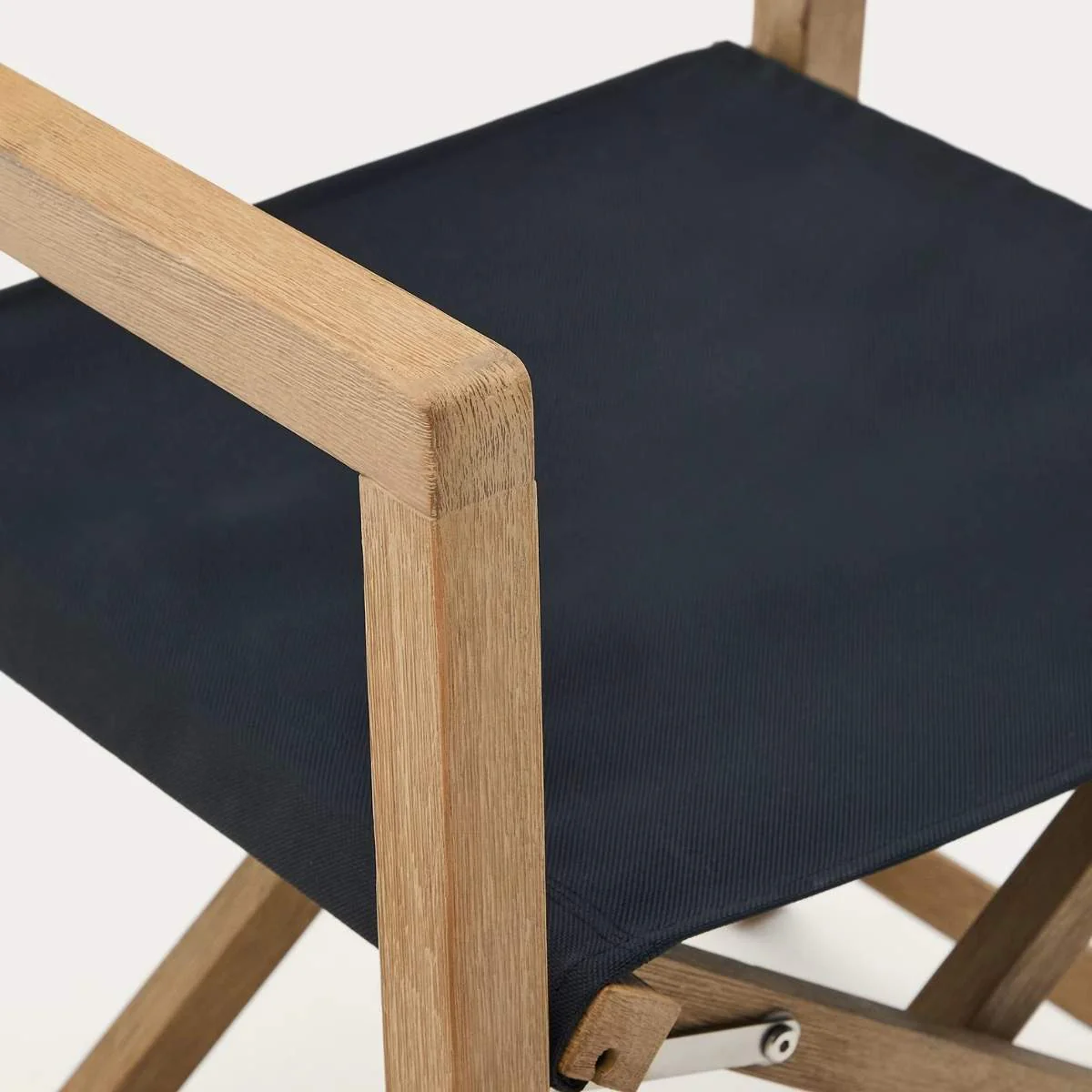 Kave Home Vilara blue and beige striped outdoor folding chair made of FSC 100% solid acacia wood - Image 48