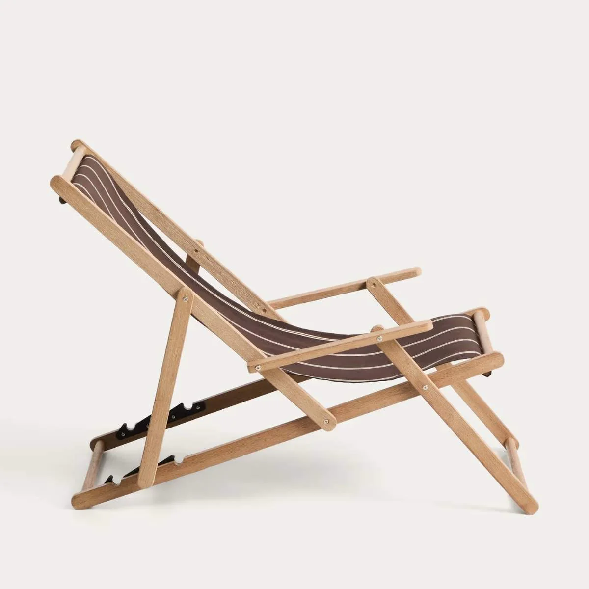 Kave Home Vilara brown and beige striped outdoor folding deck chair made of FSC 100% solid acacia wood - Image 9
