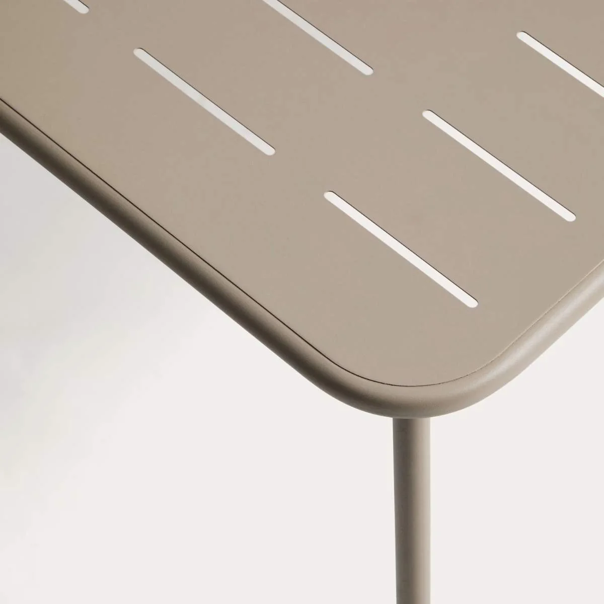 Kave Home Zivia outdoor table in taupe galvanised steel 90 x 50cm - Image 3