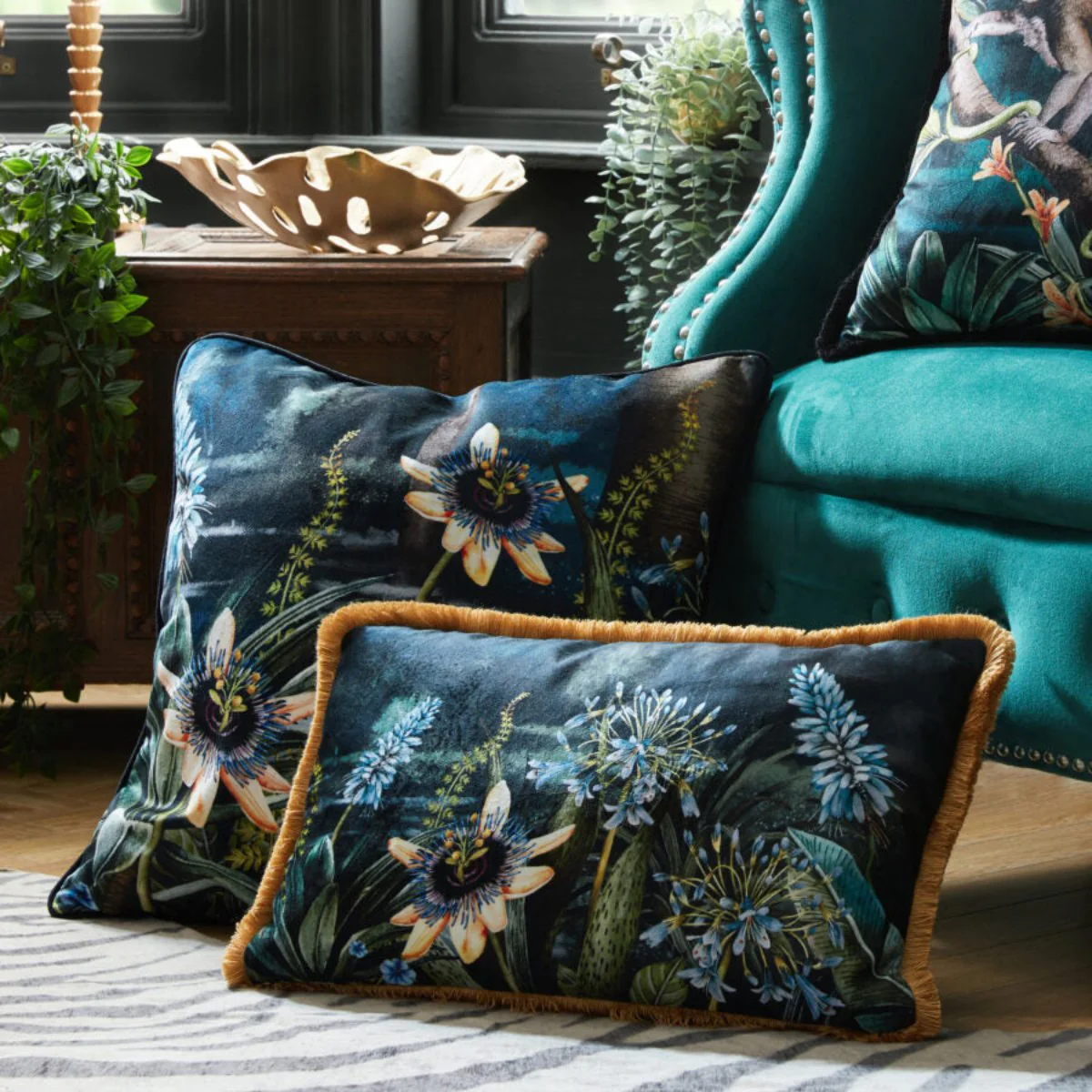 Avalana Madagascar Midnight Fringe Velvet Cushion - Image 4