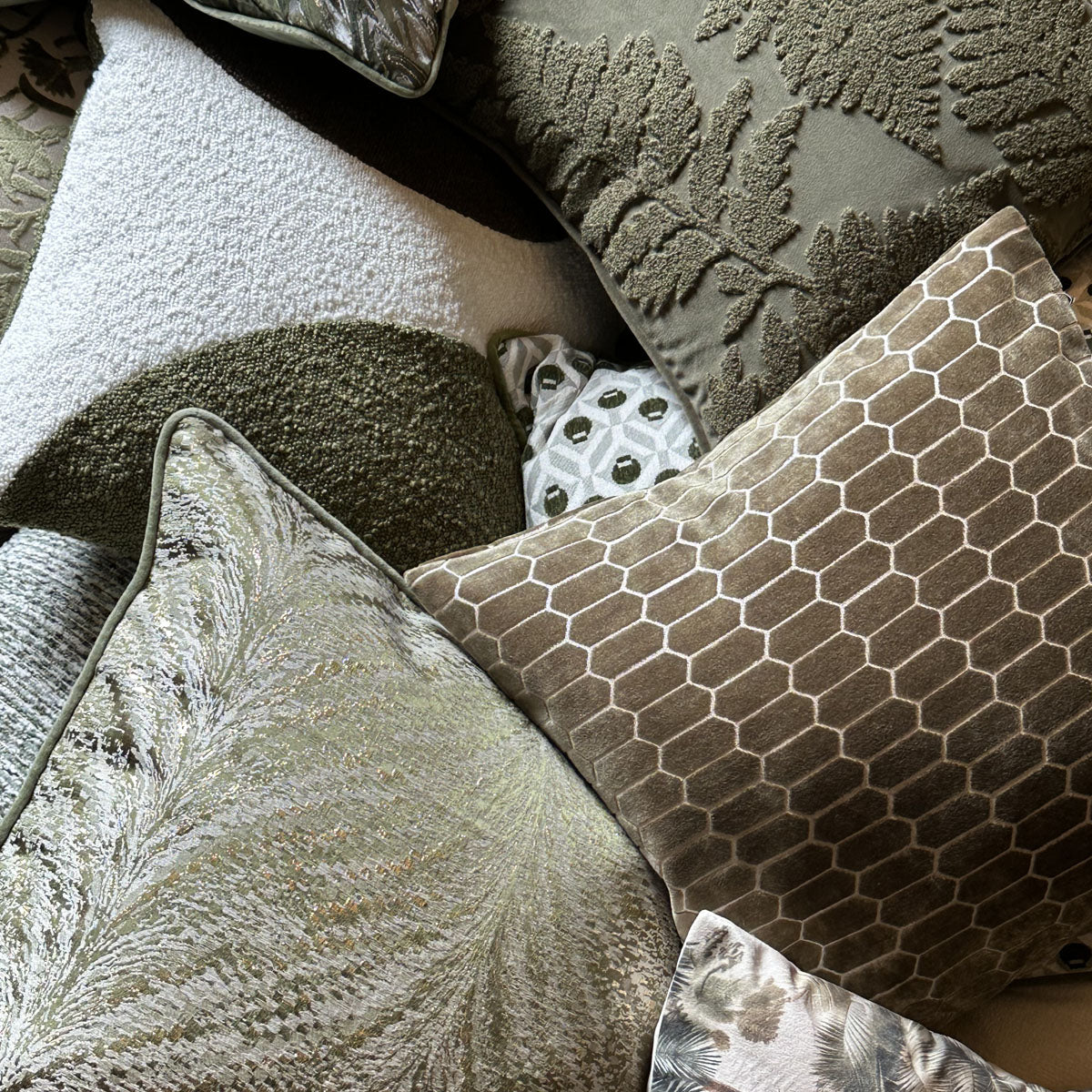 Malini Malini Large Albie Cushion - Image 9