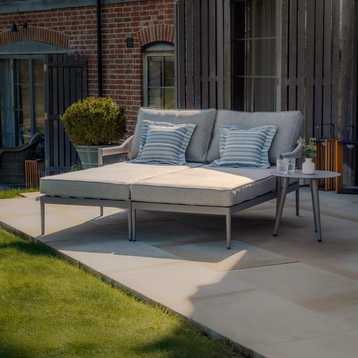 Maze Florence Rope Weave Double Sunloungers - Image 7