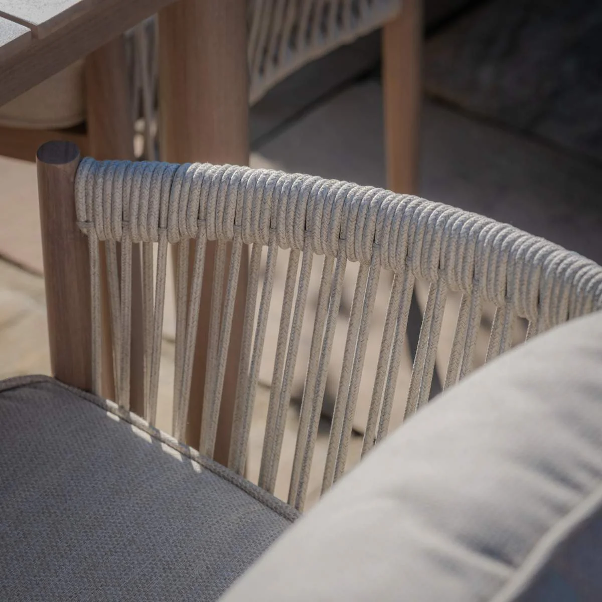 Maze Havana Rope Weave 6 Rectangular Dining Set - Image 9