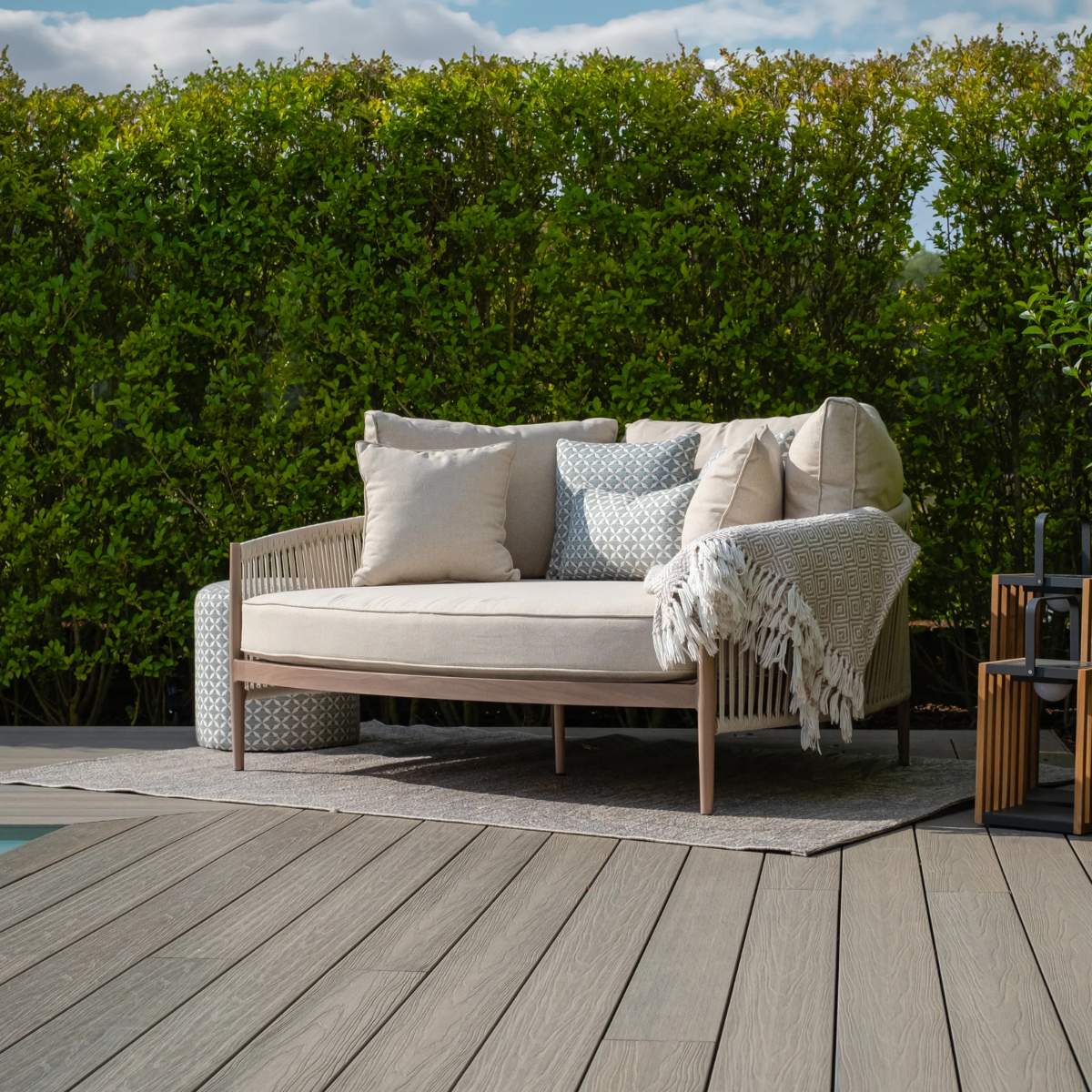 Maze Havana Rope Weave Daybed - Image 3