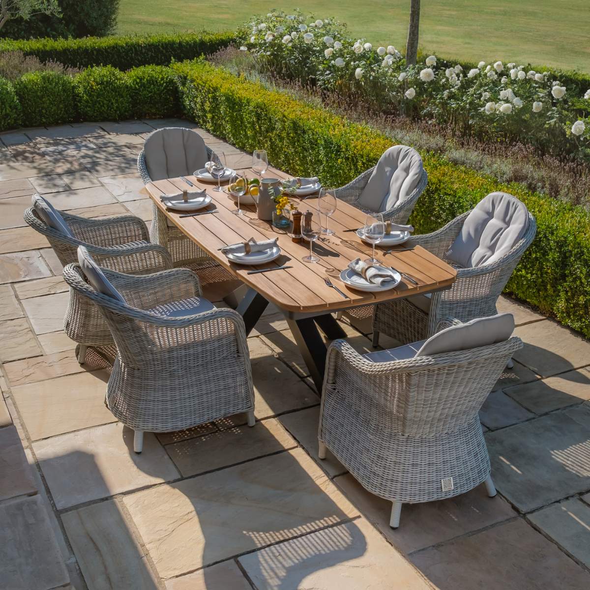Maze - Jakarta Teak 6-8 Seat Oval Dining Table - Image 12
