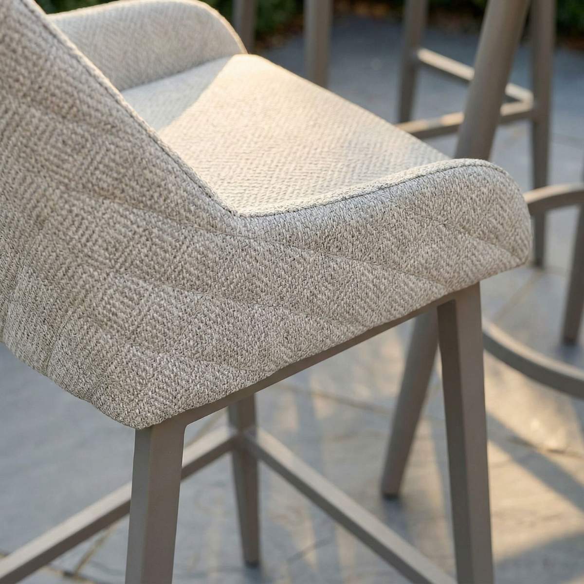 Maze - Outdoor Fabric Regal 4 Seat Round Bar Set - Image 19