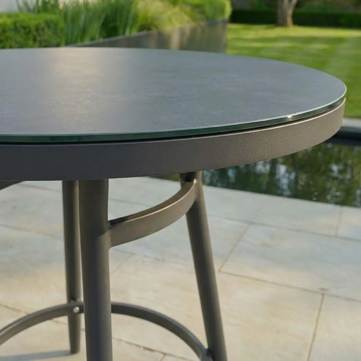 Maze - Outdoor Fabric Zen 4 Seat Low Round Bar Set - Image 20