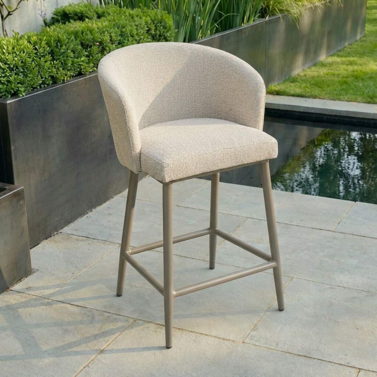 Maze - Outdoor Fabric Zen 4 Seat Low Round Bar Set - Image 27