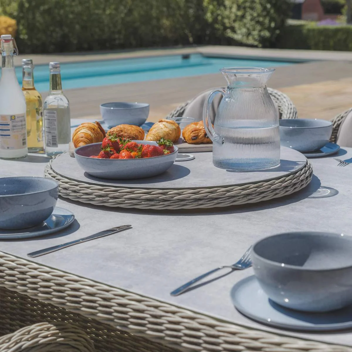 Maze Oxford 6 Seat Oval Dining Set - Image 9