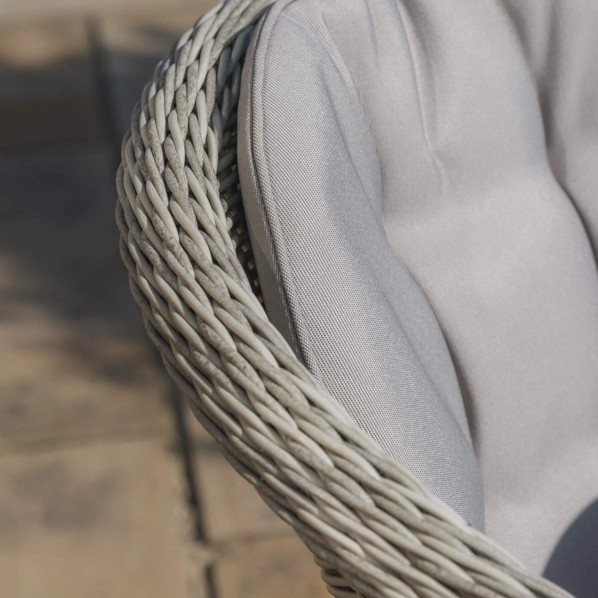 Maze Oxford Heritage 4 Seat Round Rattan Dining Set - Ceramic Glass - Image 7