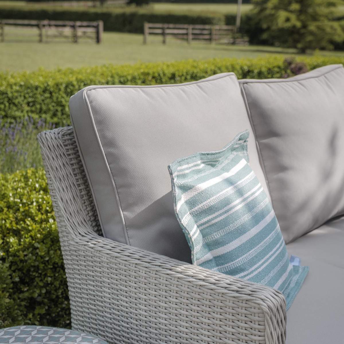 Maze Oxford Rattan Corner Dining Set - Image 7