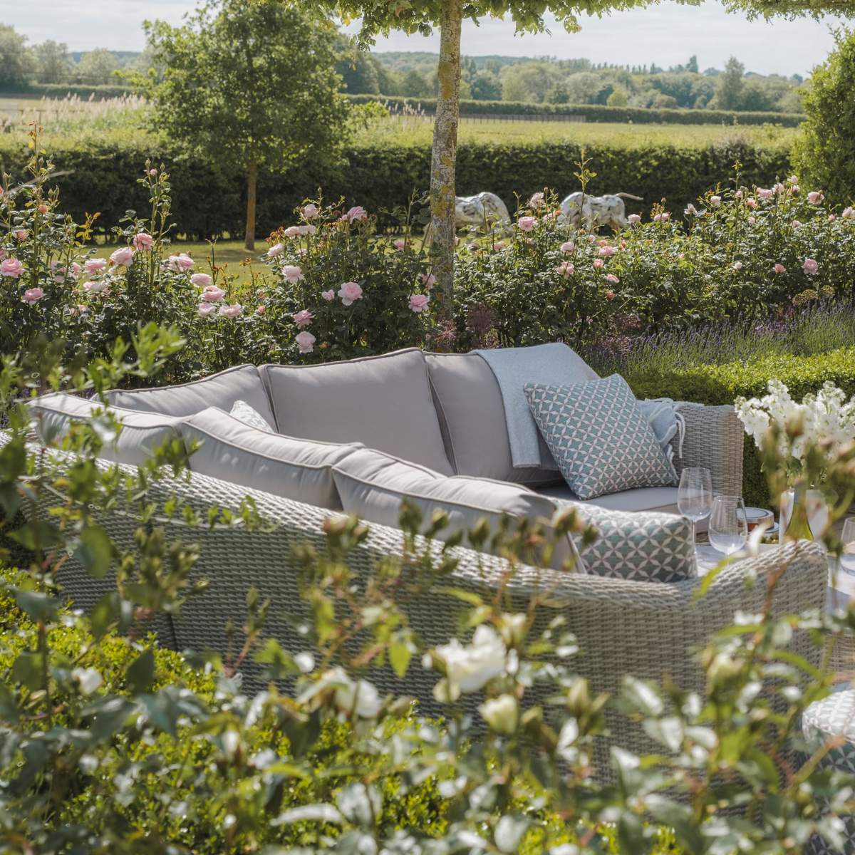 Maze Oxford Small Rattan Corner Sofa Set - Ceramic Glass - Image 14