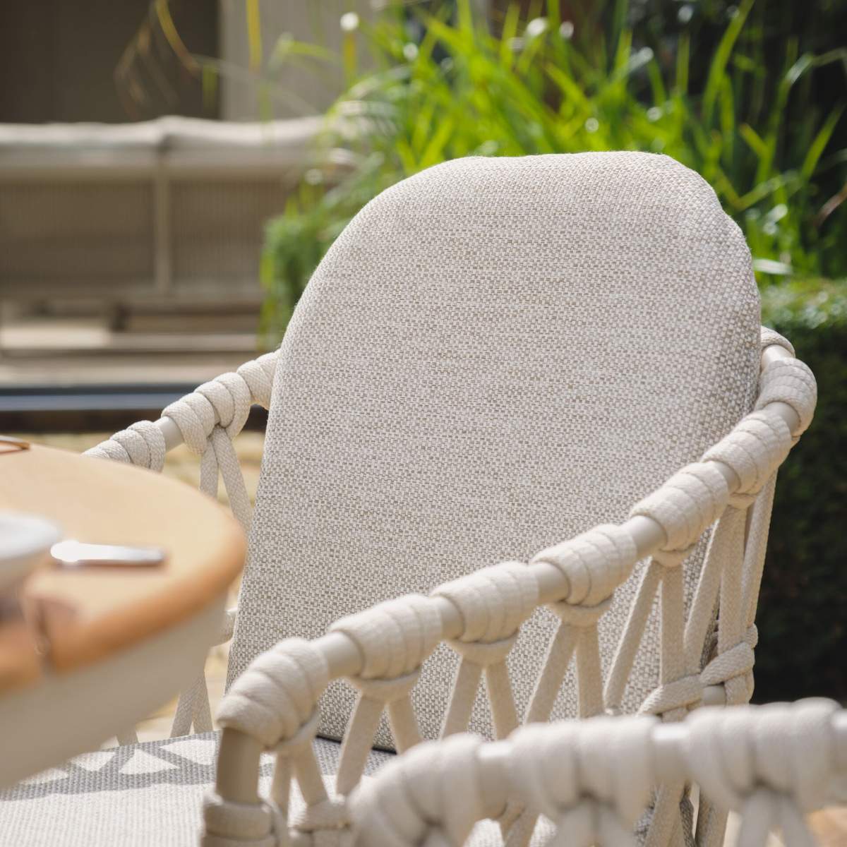 Maze Sicily Open Rope Weave 6 Seat Round Pedestal Dining Set - Latte - Image 12