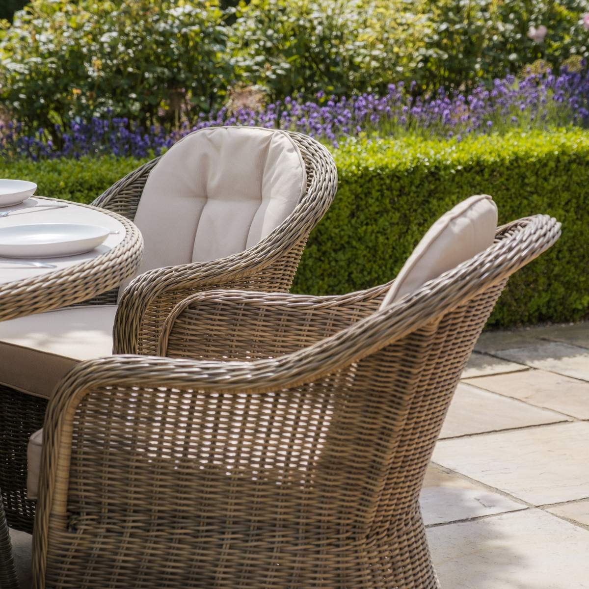 Maze Winchester 8 Seat Oval Dining Set - Image 11