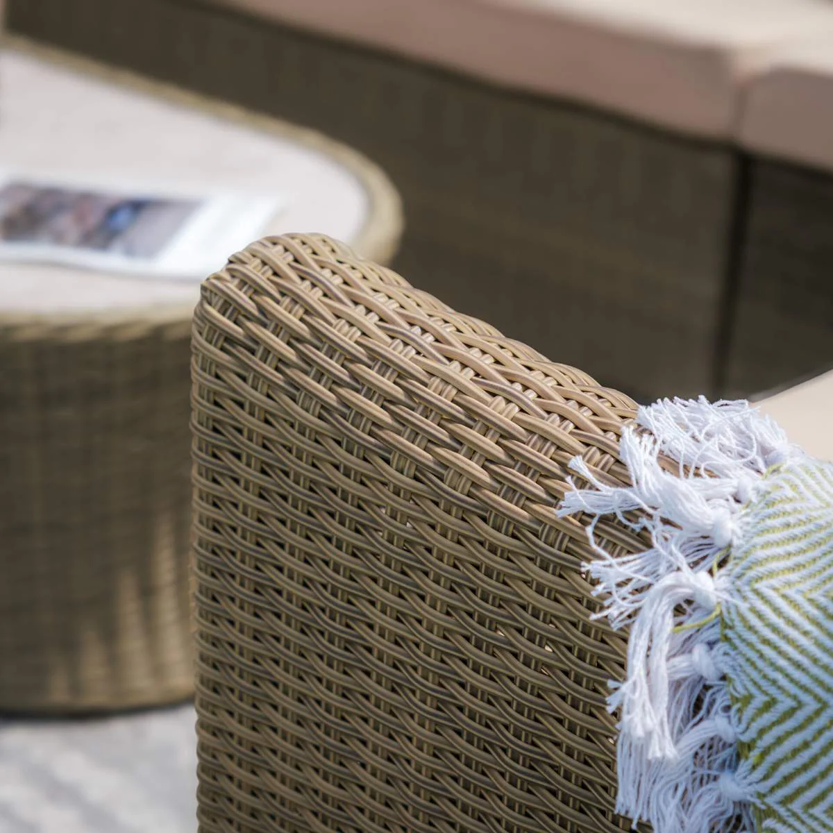 Maze Winchester Small Rattan Corner Sofa Set - Ceramic Glass - Image 6