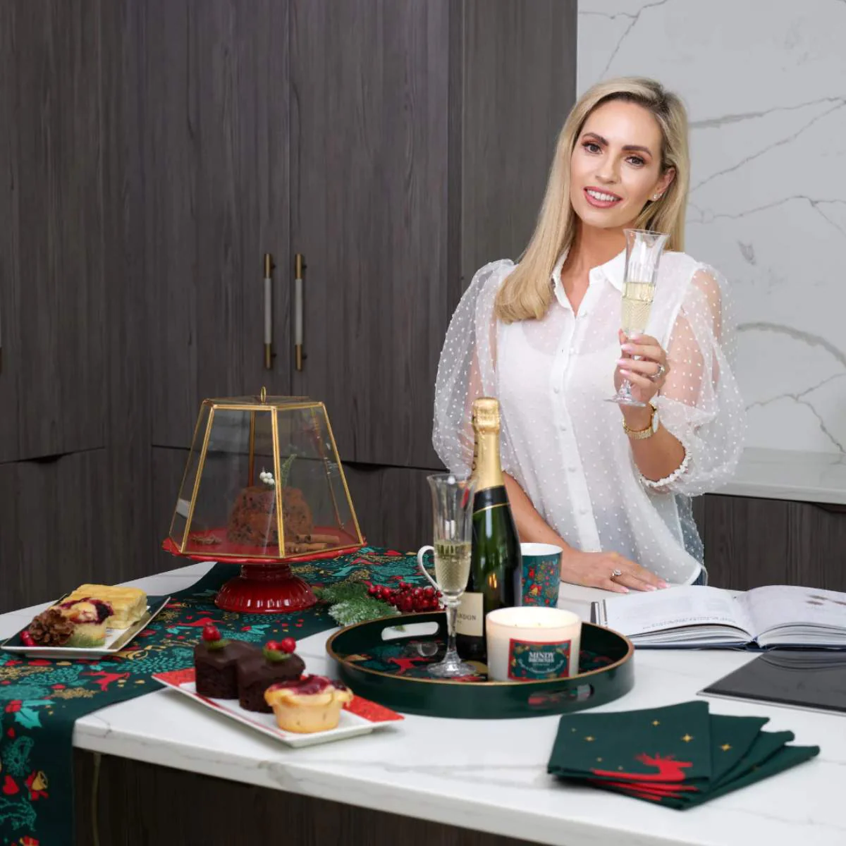 Mindy Brownes A Christmas Wish Platters - Image 5