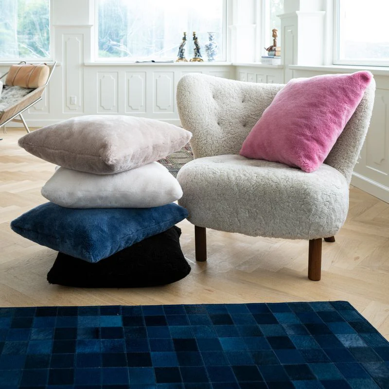 Natures Collection Cowhide Design Rug Venice - Image 3