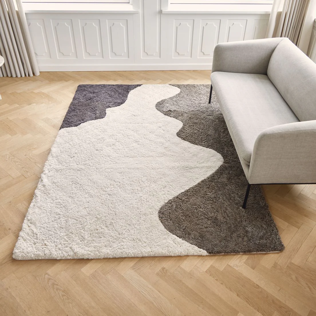 Natures Collection Short Wool Curly Sheepskin River Design Rug - Image 8