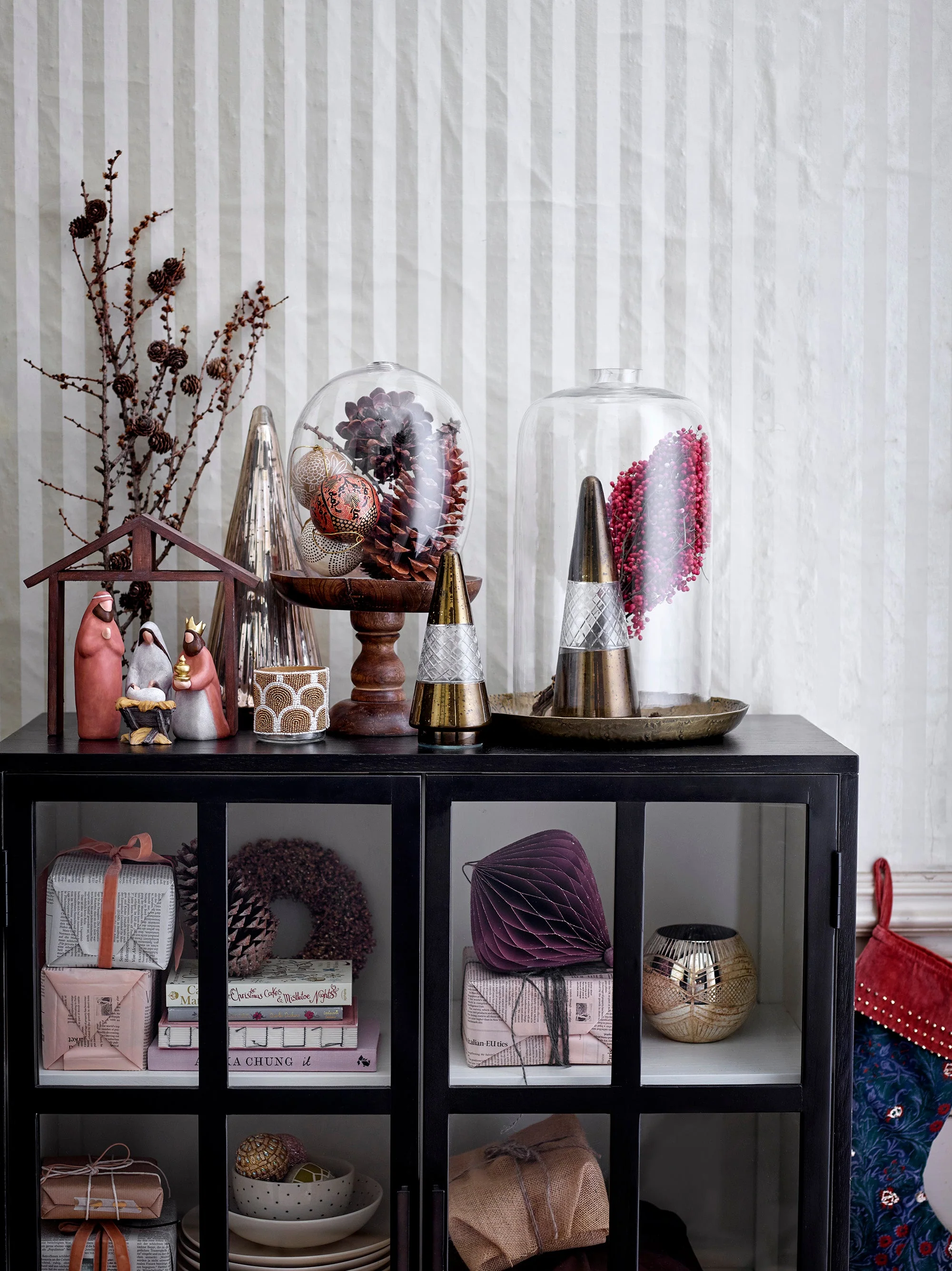Bloomingville Opal Display Cabinet - Image 8