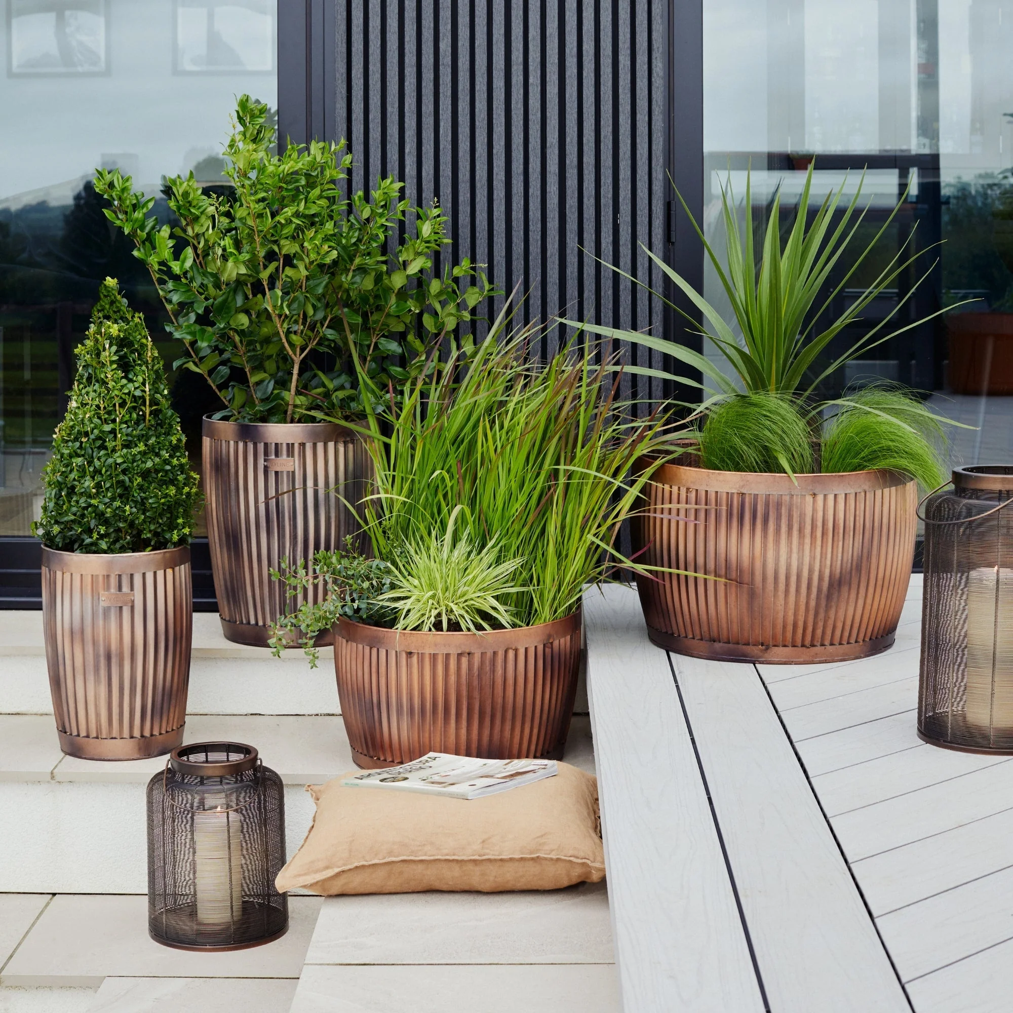 Ivyline Outdoor Hampton Copper Planter Set of 2 - Image 2