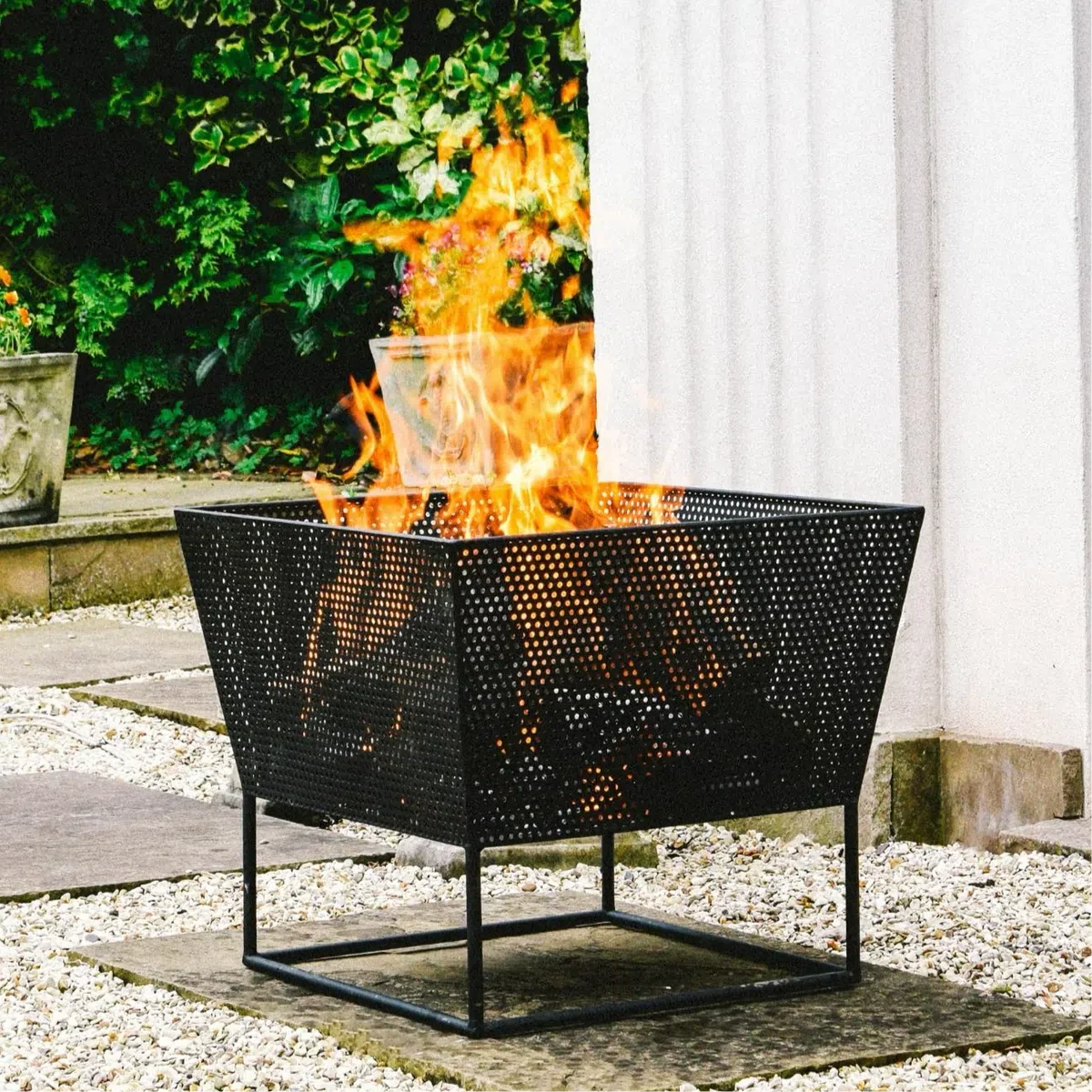 Ivyline Outdoor Norfolk Fire Pit - Image 16