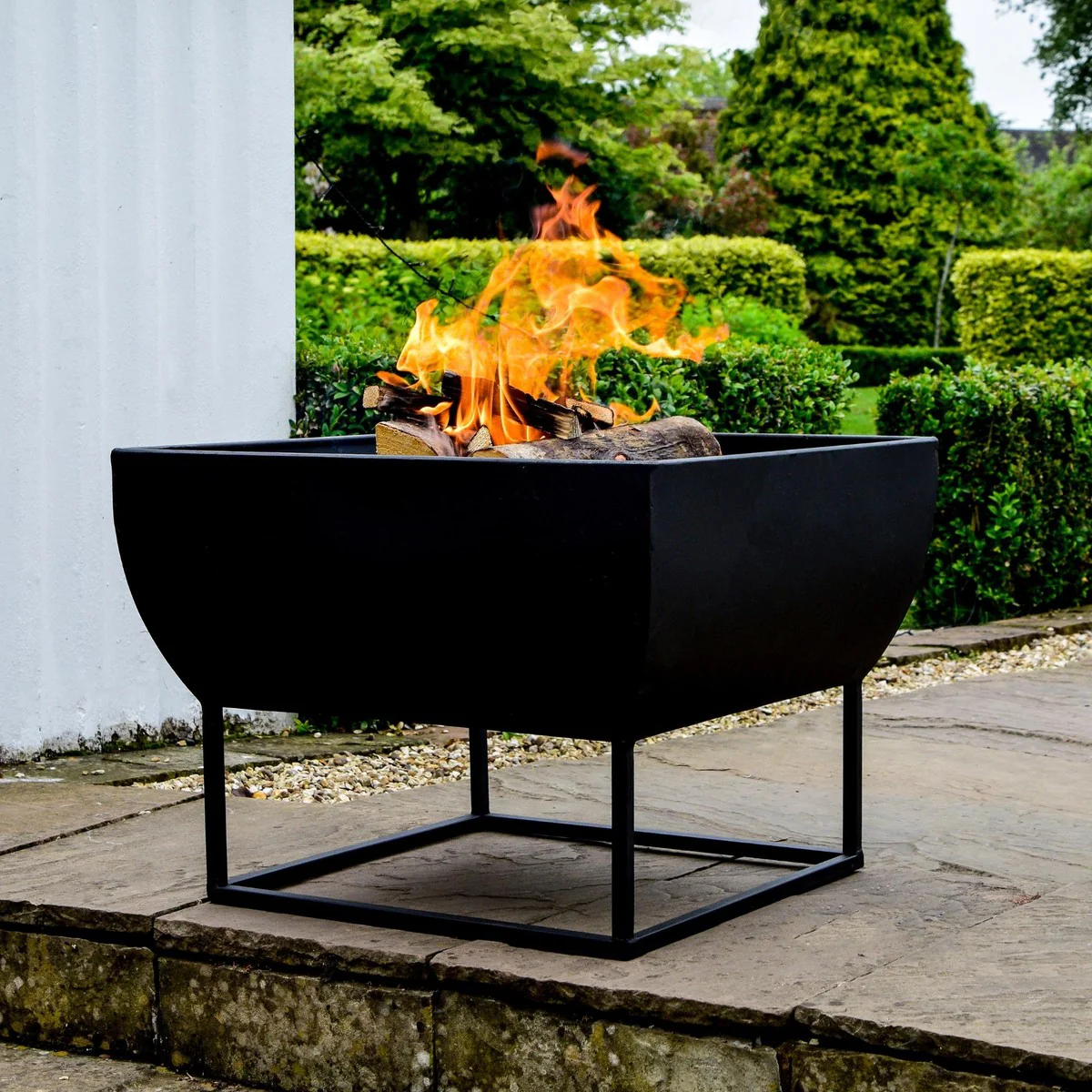 Ivyline Outdoor Windermere Firebowl Fire Pit - Image 10