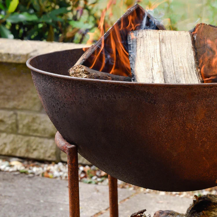 Ivyline Outdoor XL Cast Iron Fire Pit - Image 11