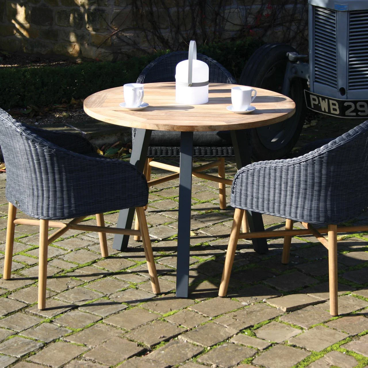 PR Home Atlantic 90cm Round Outdoor Dining Table – Anthracite / Teak - Image 6