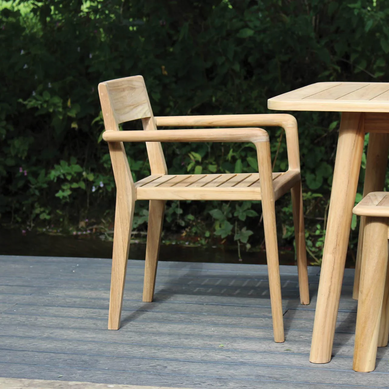 PR Home Shoreditch Outdoor Dining Chair With Arms – Teak - Image 4