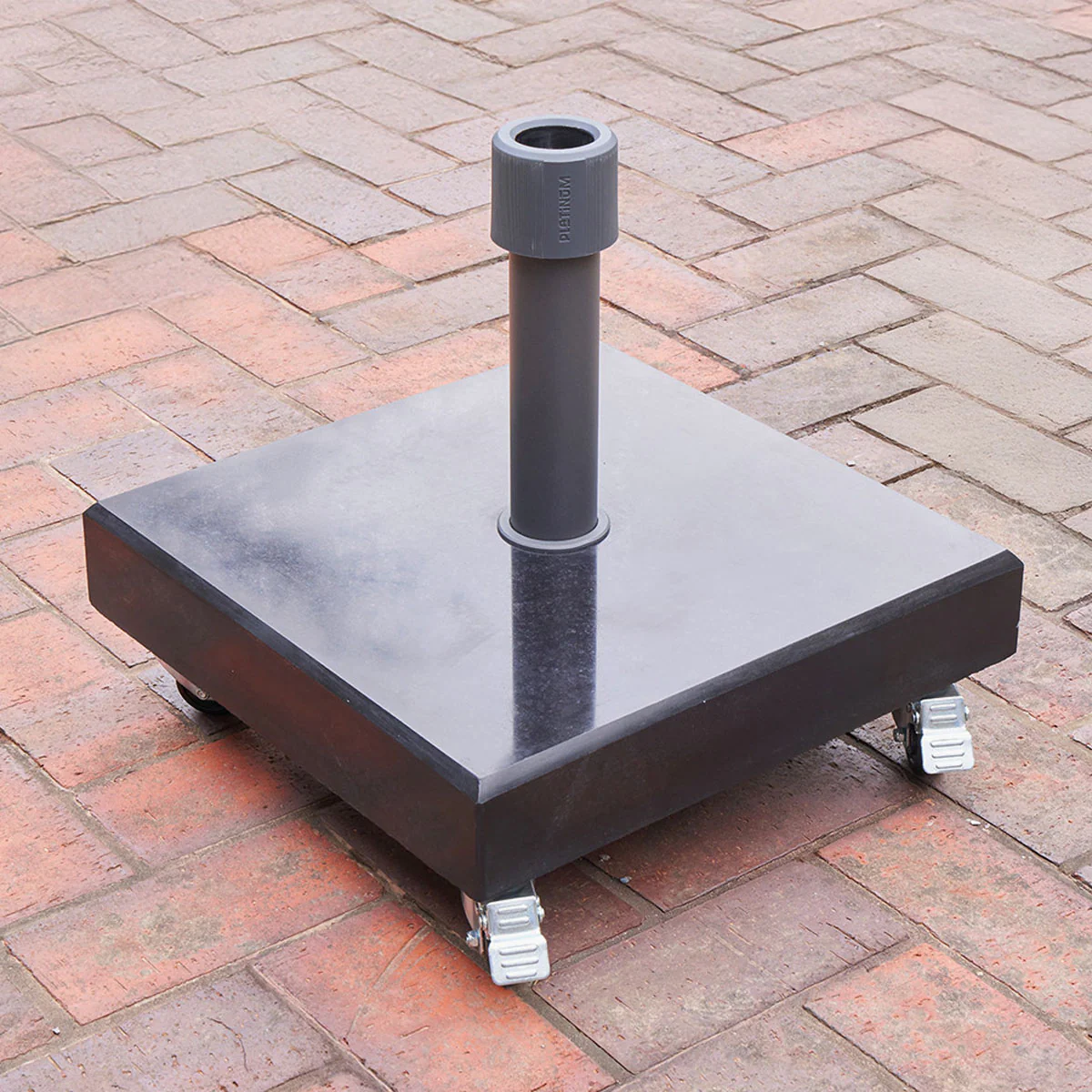 Pacific Lifestyle Rome Polished Black Granite 40KG Wheeled Parasol Base - Image 6