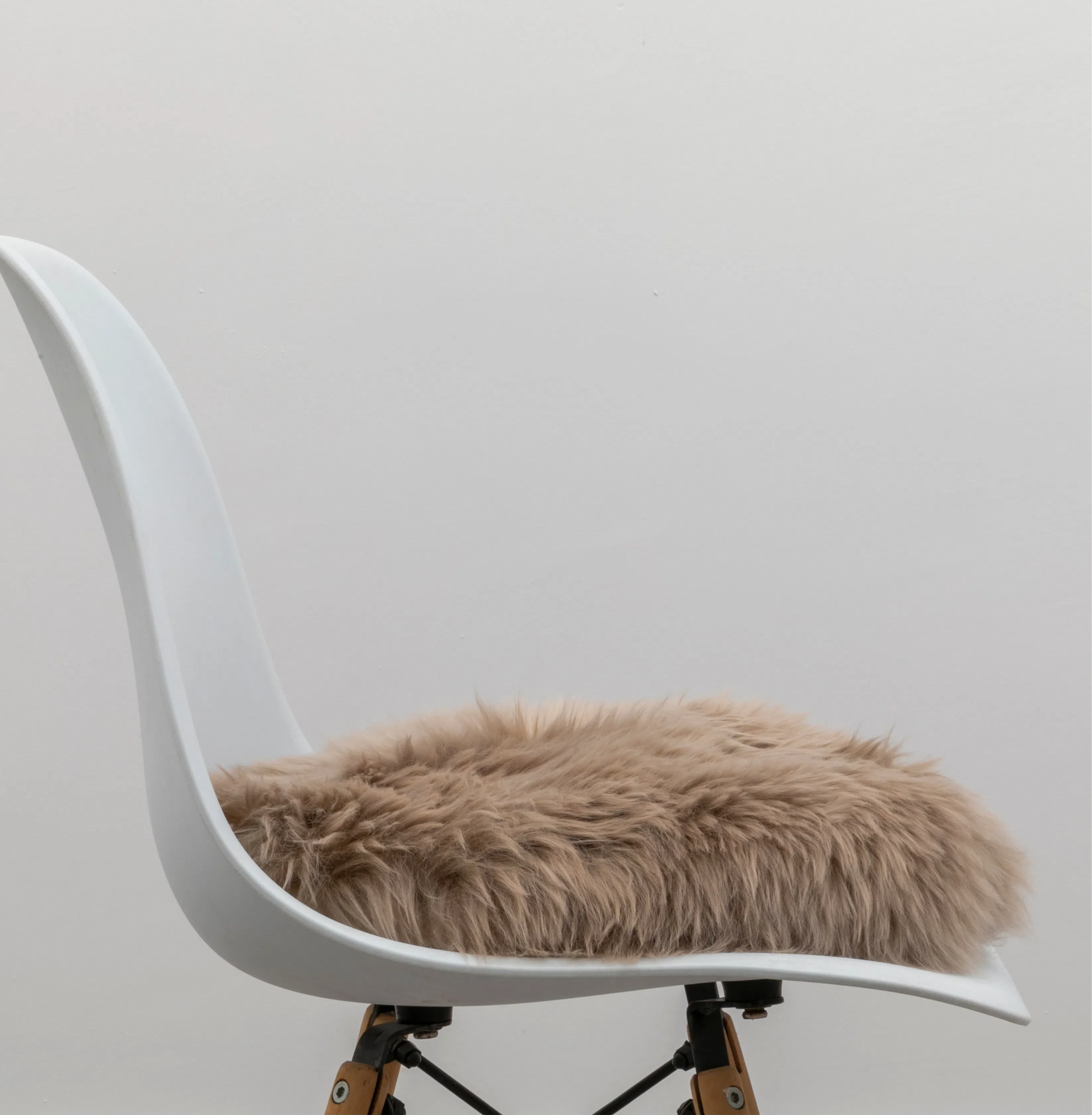 Native Home Round Sheepskin Chair Pad - Image 12