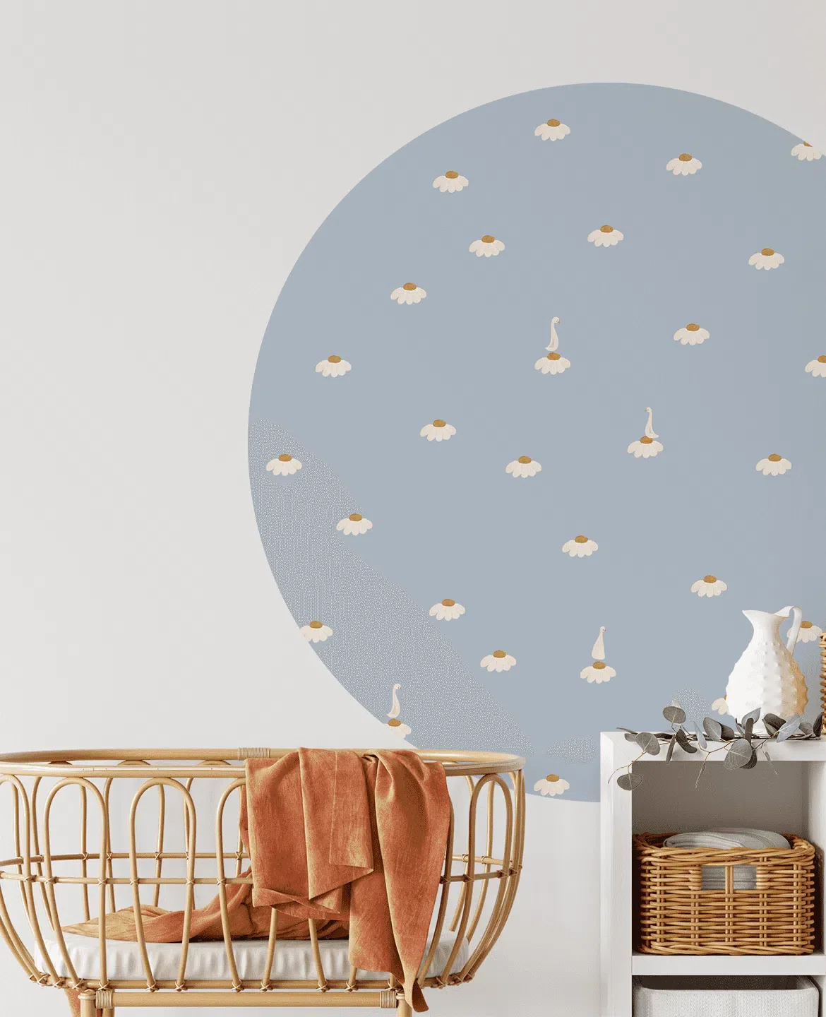 Creative Lab Amsterdam Sweet Camomile Sky Blue Wallpaper Circle - Image 2