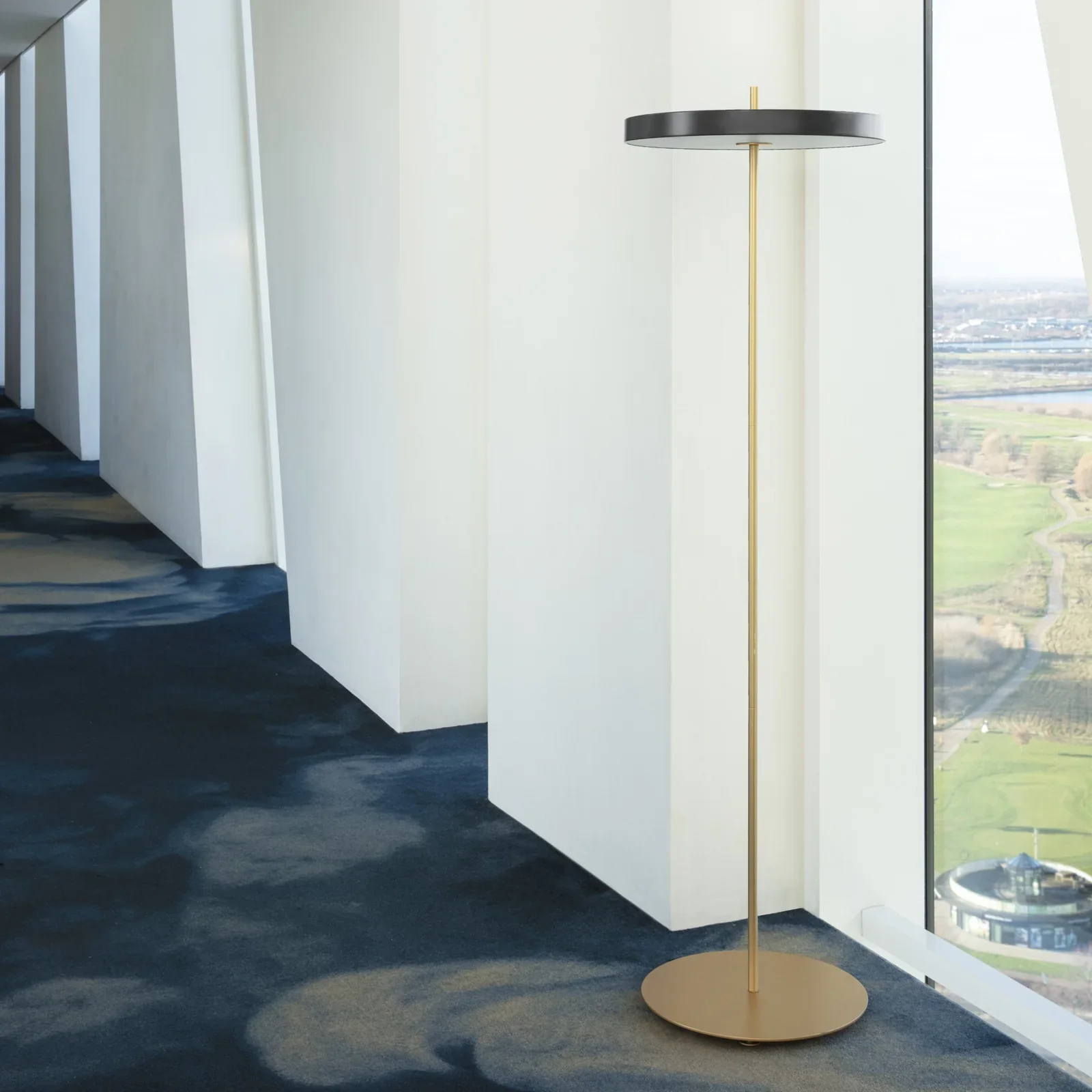 Umage Asteria Floor Lamp - Image 4