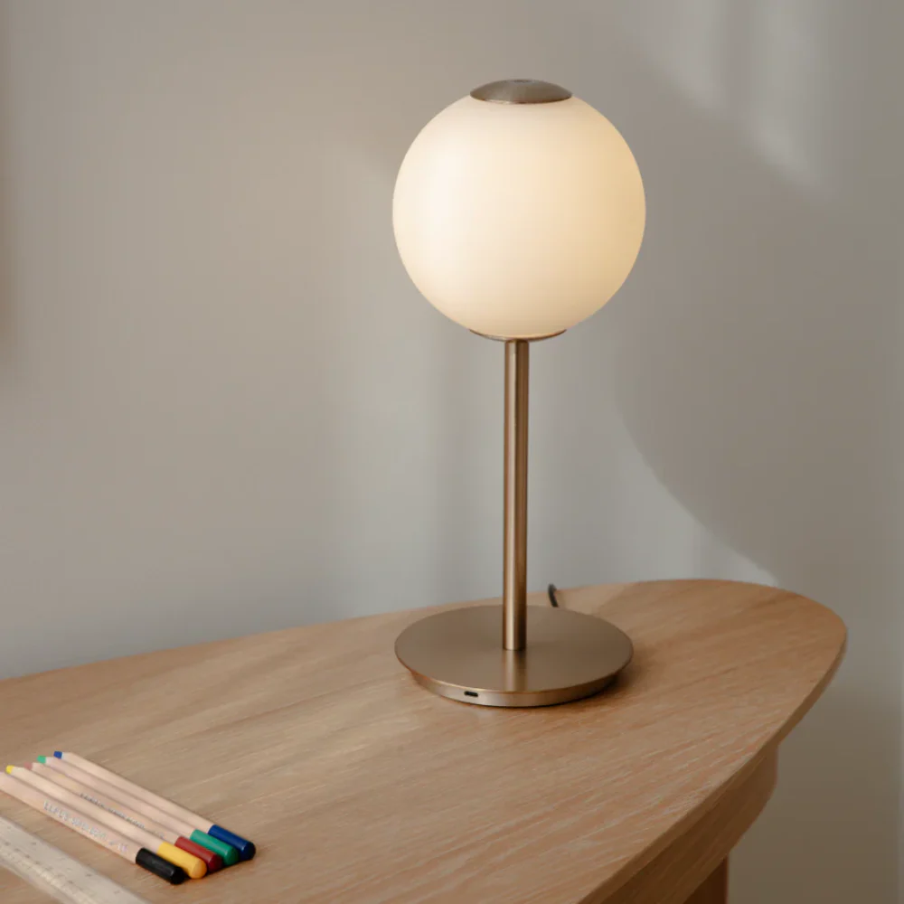 Umage Audrey Table Lamp - Image 3