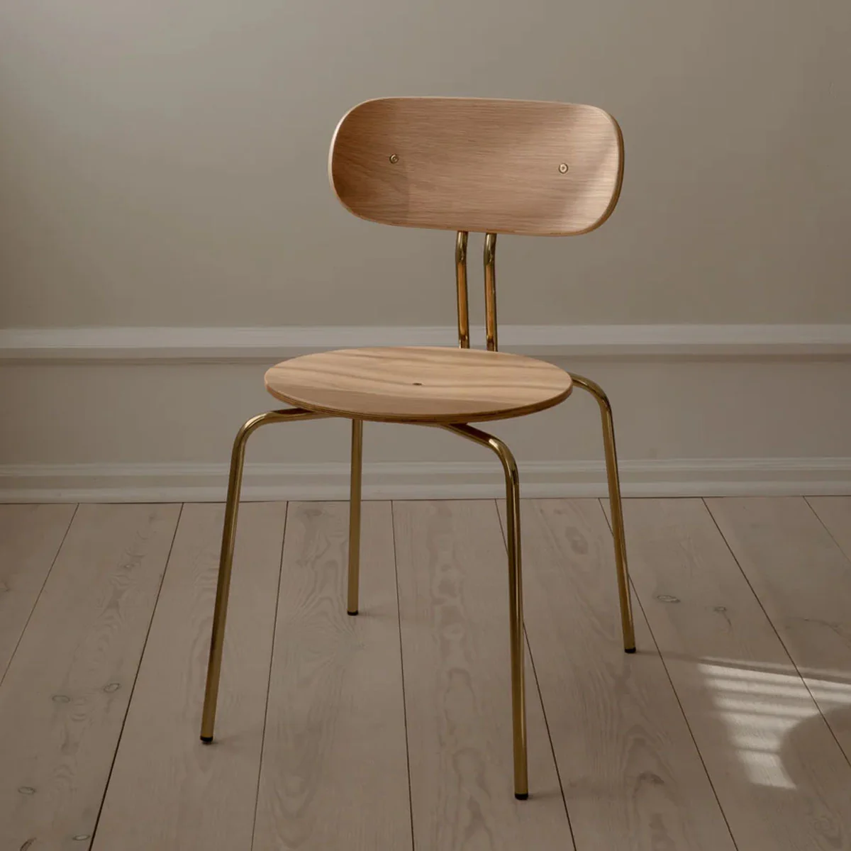 Umage Curious Oak Chair - Image 5