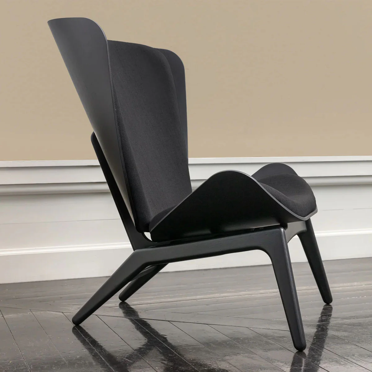 Umage The Reader Wing Chair - Image 47